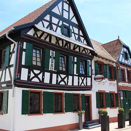 Hotel Zum Roessel 3*
