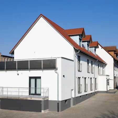 Hotel Zum Roessel 3*