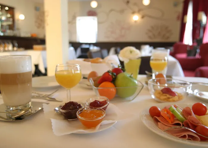 Zum Roessel 호텔 칸델