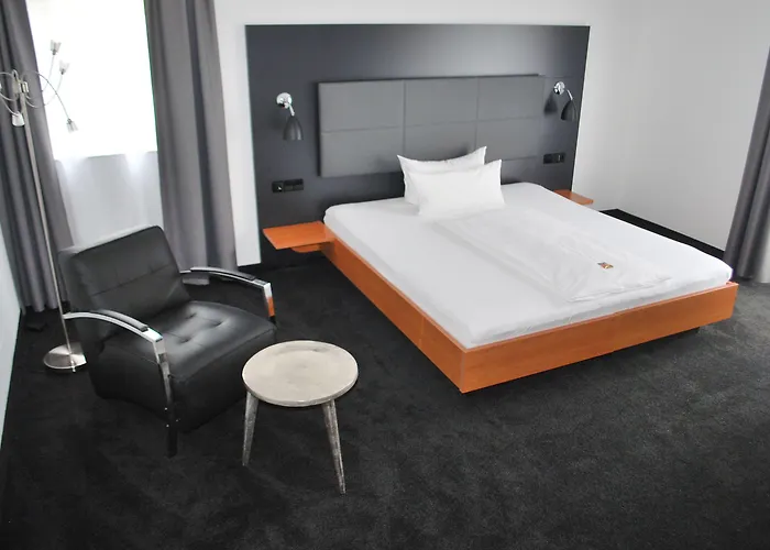 Zum Roessel 3* 칸델